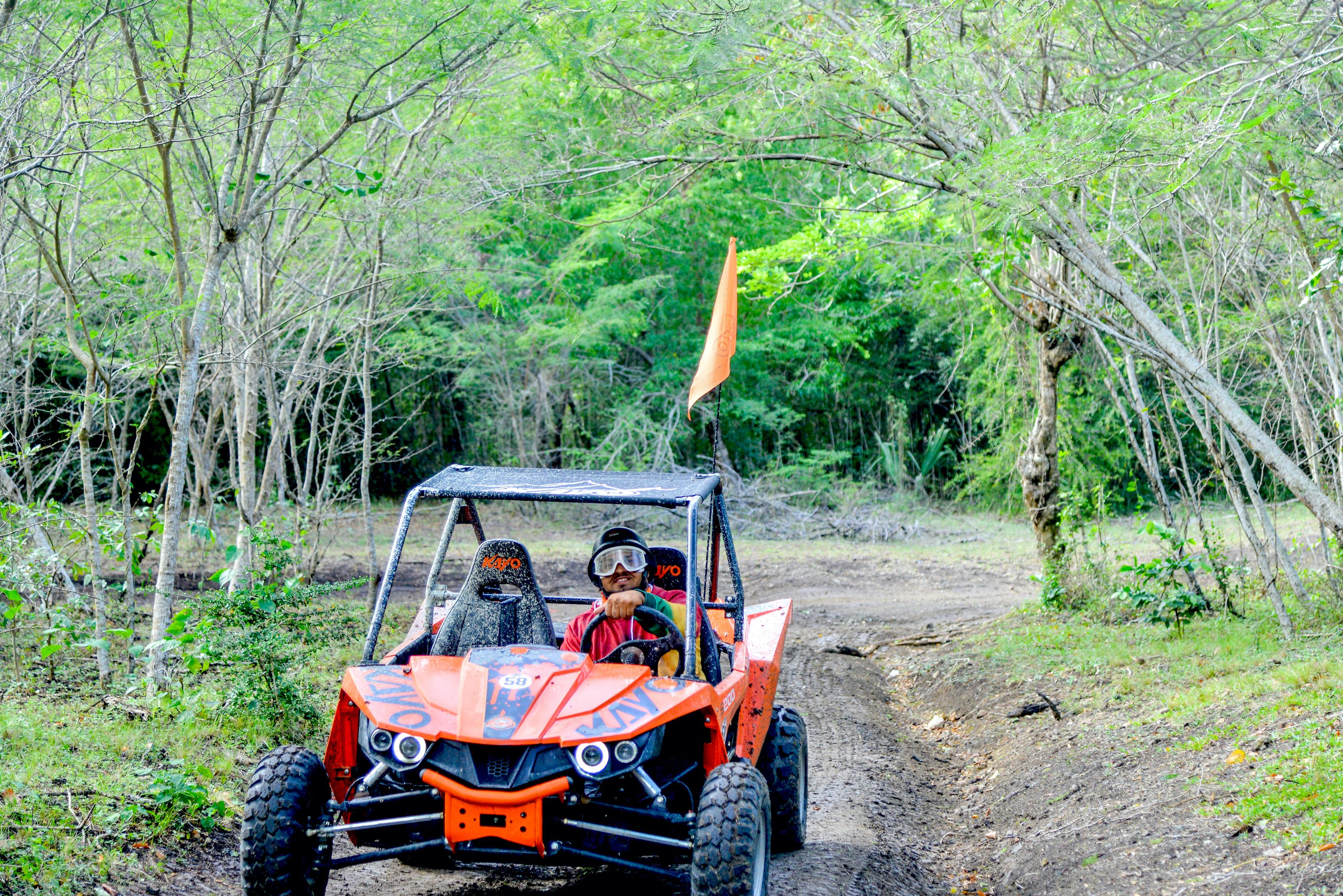 Momento real del recorrido en buggy y ATV por Puerto Plata