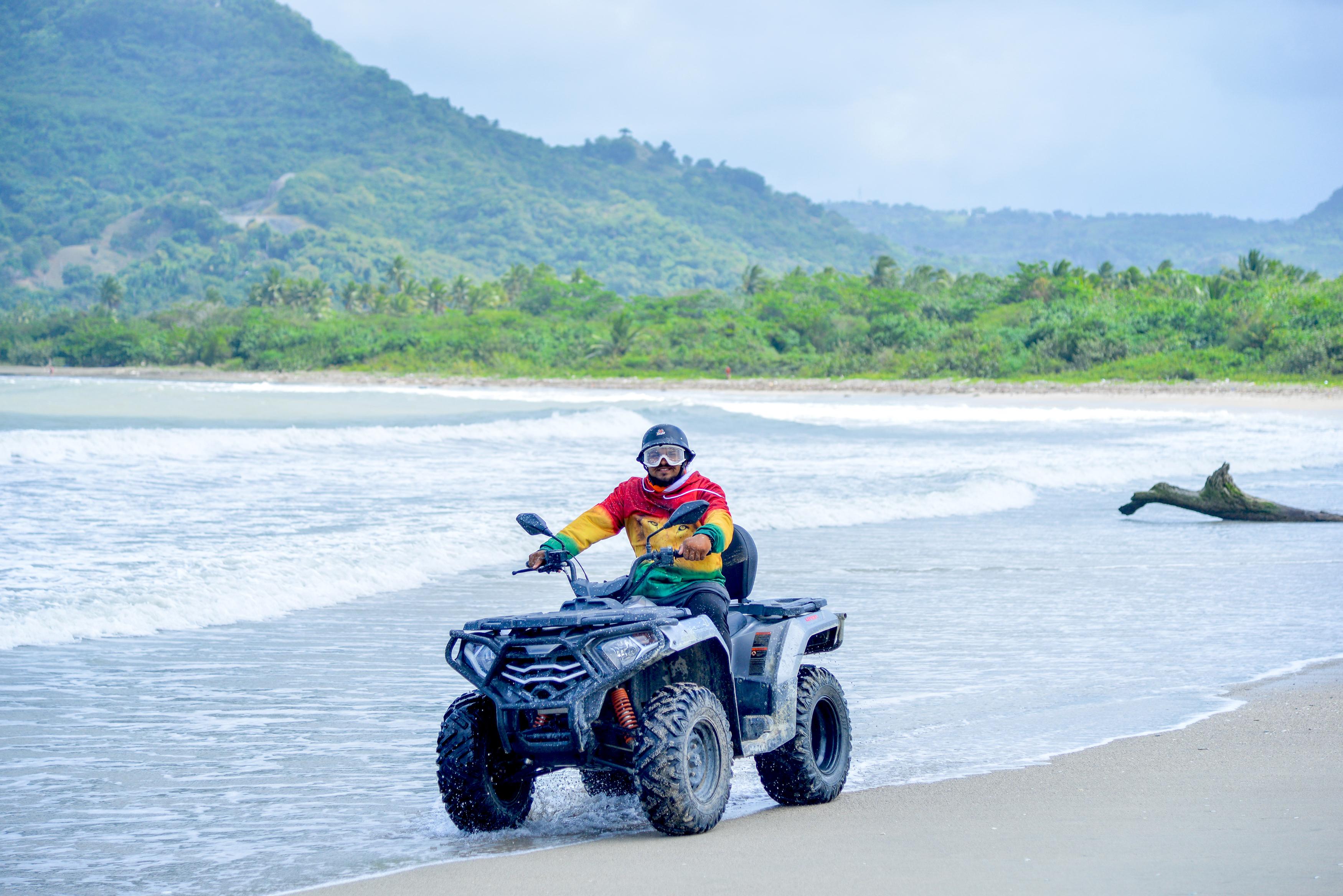 Momento real del recorrido en buggy y ATV por Puerto Plata