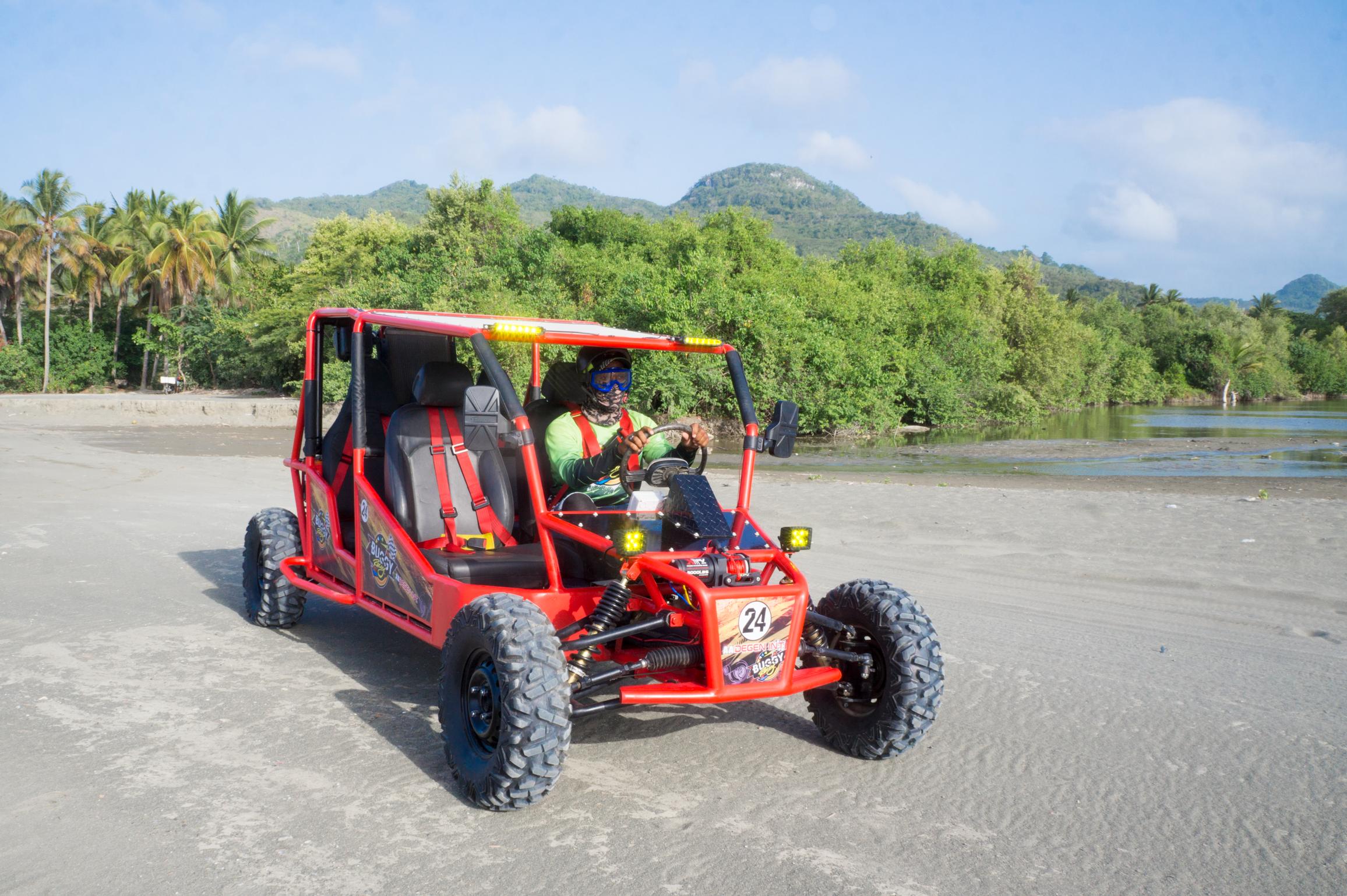 Momento real del recorrido en buggy y ATV por Puerto Plata