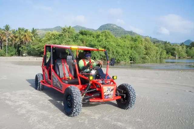 Momento real del recorrido en buggy y ATV por Puerto Plata